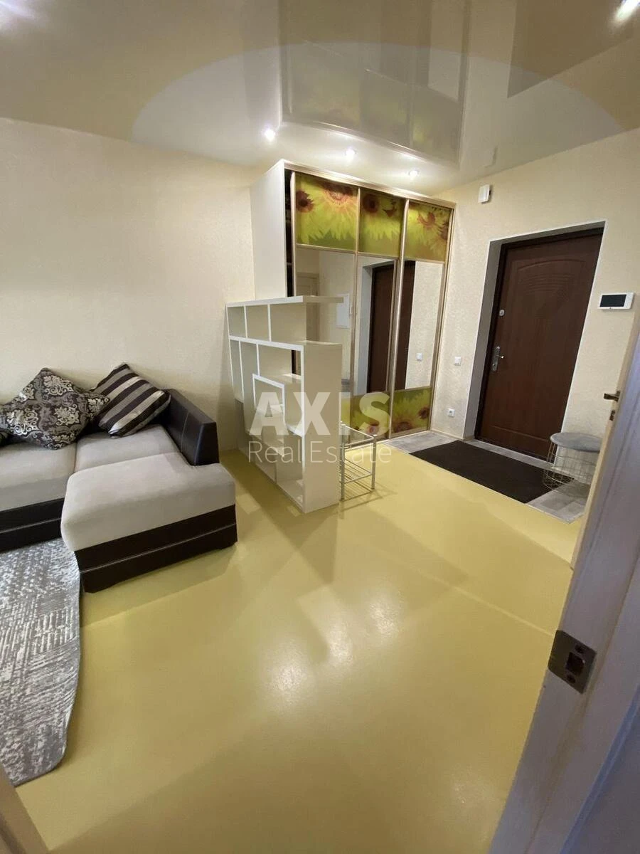 2k apartment vul. Mel'nykova fifty-one B6863311