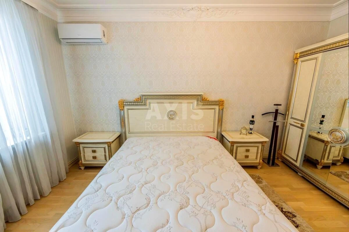1k apartment nab. Dniprovs'ka 14А689158