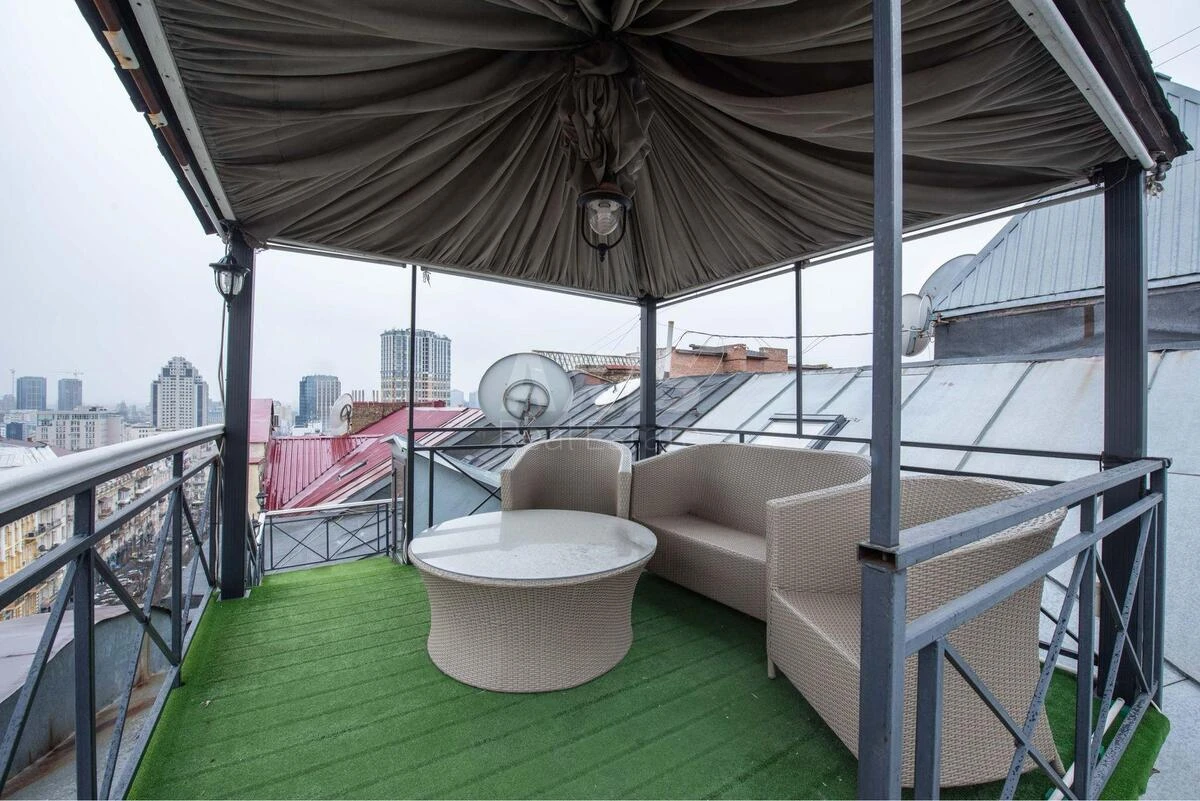 5k apartment vul. Antonovycha 87009015