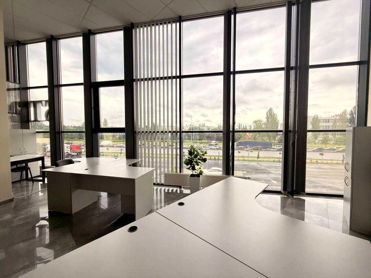 Office pr-t Bazhana Mykoly 17А, 365m2712805