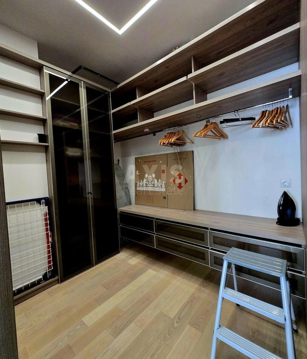 2k apartment vul. Jevgena Konoval'cja 44А695134
