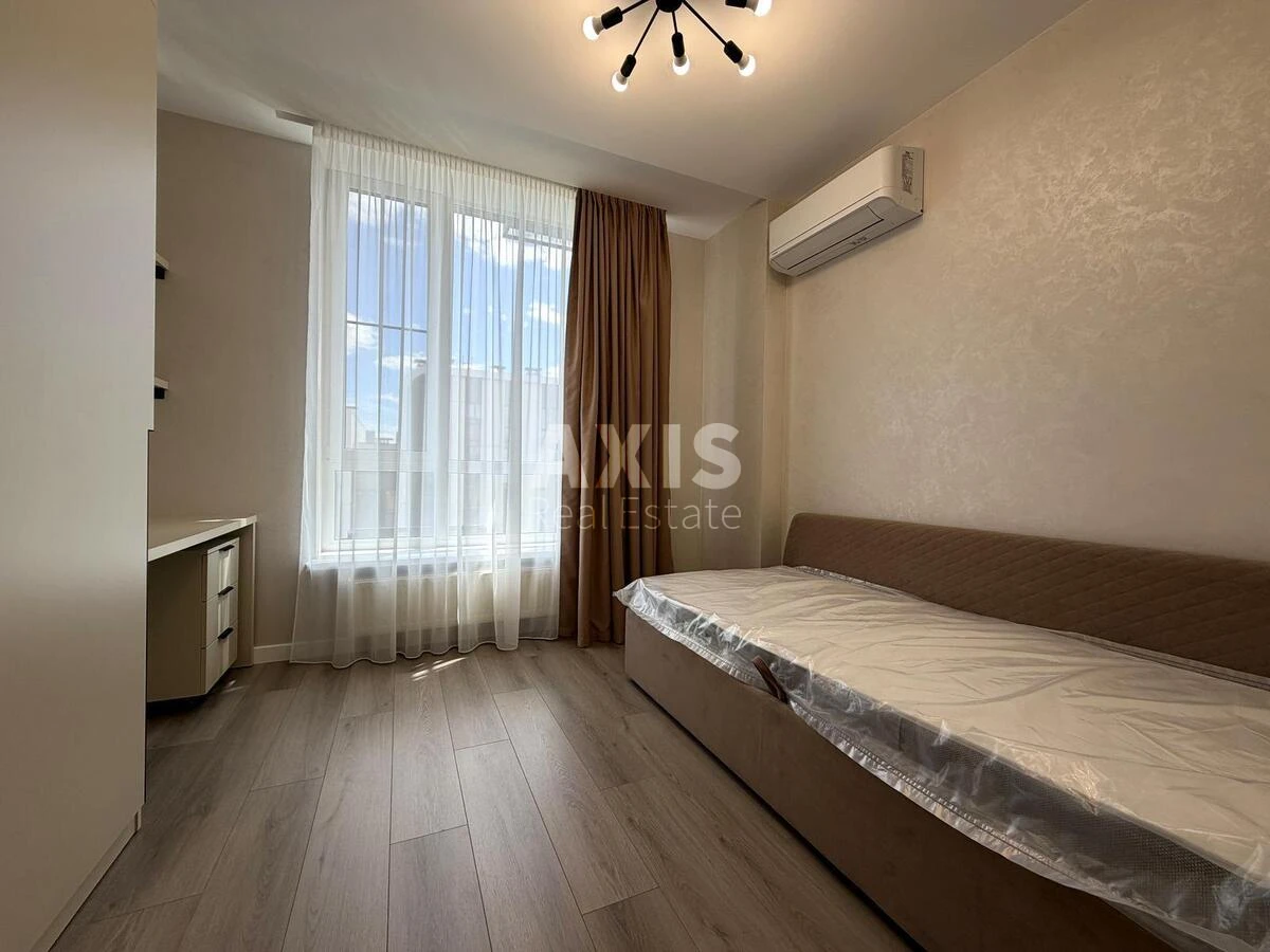 3к квартира бул. Рыльского Тадея 4688251
