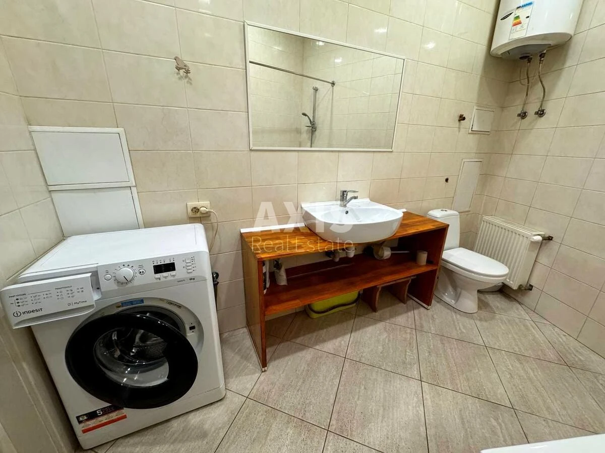 2k apartment vul. Kyrylivs'ka Thirty-one B6365213