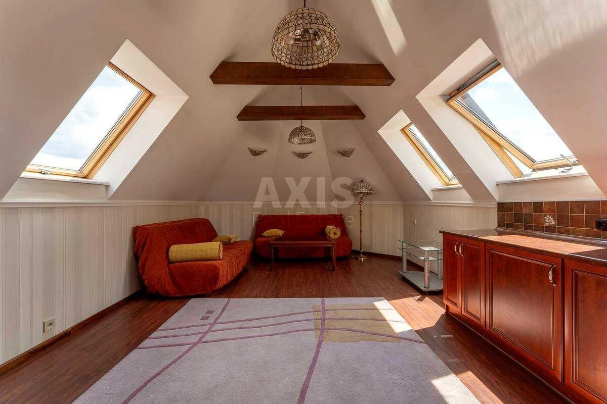Дoм ул. Улитина Ивана, 590м2, город Киев715011