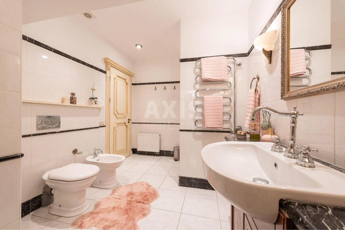 5k apartment vul. Antonovycha 87009014
