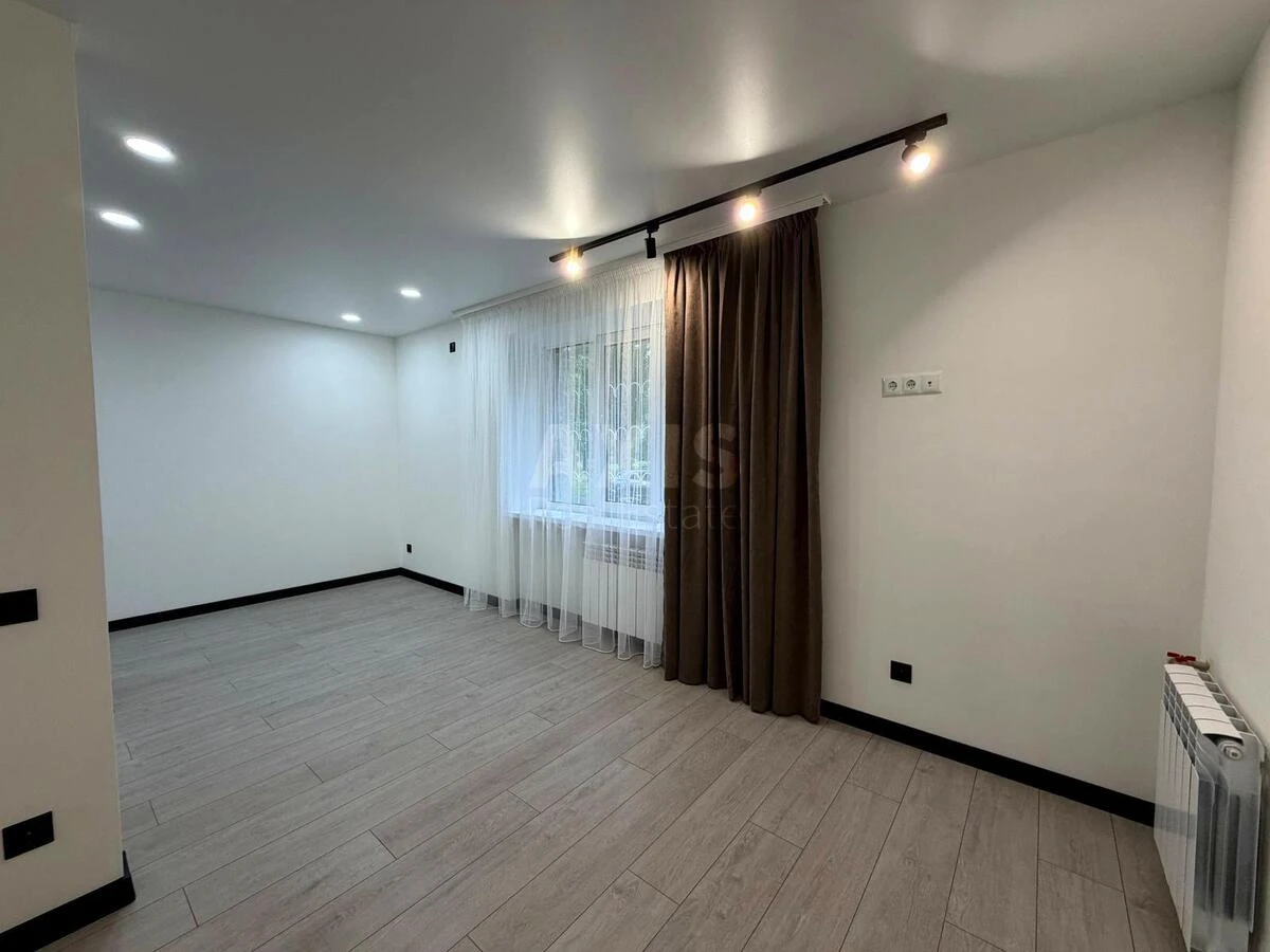 1k apartment pr-t Leonida Kadenyuka 9689402