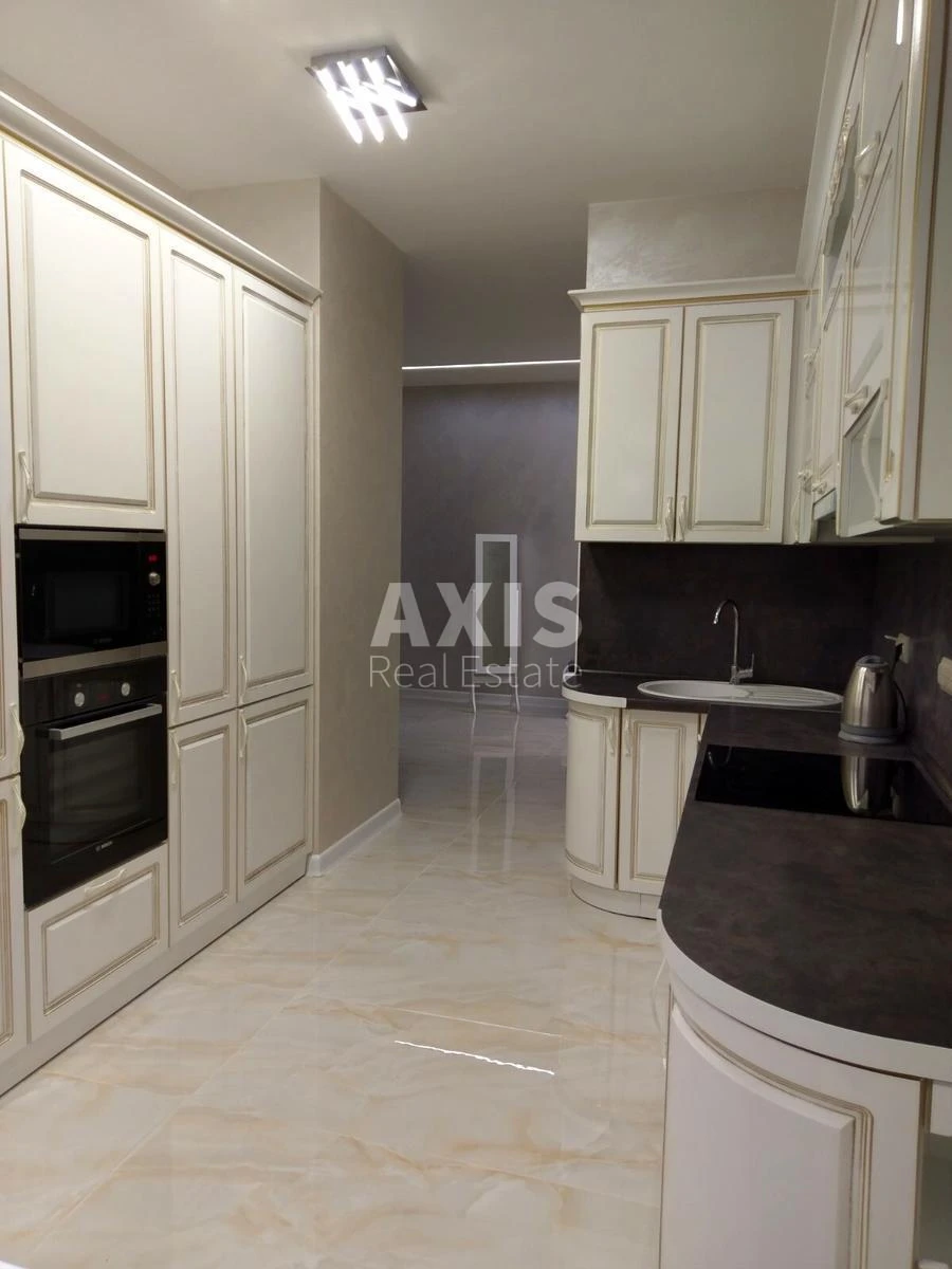 3k apartment vul. Antonovycha 131701654