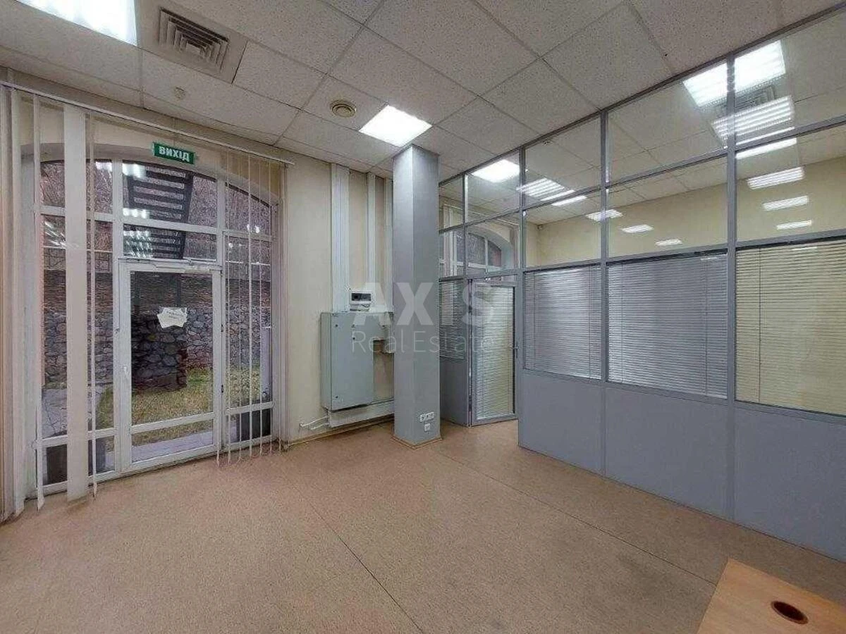 Office vul. Nyzhn'ojurkivs'ka 45, 2300m2718368