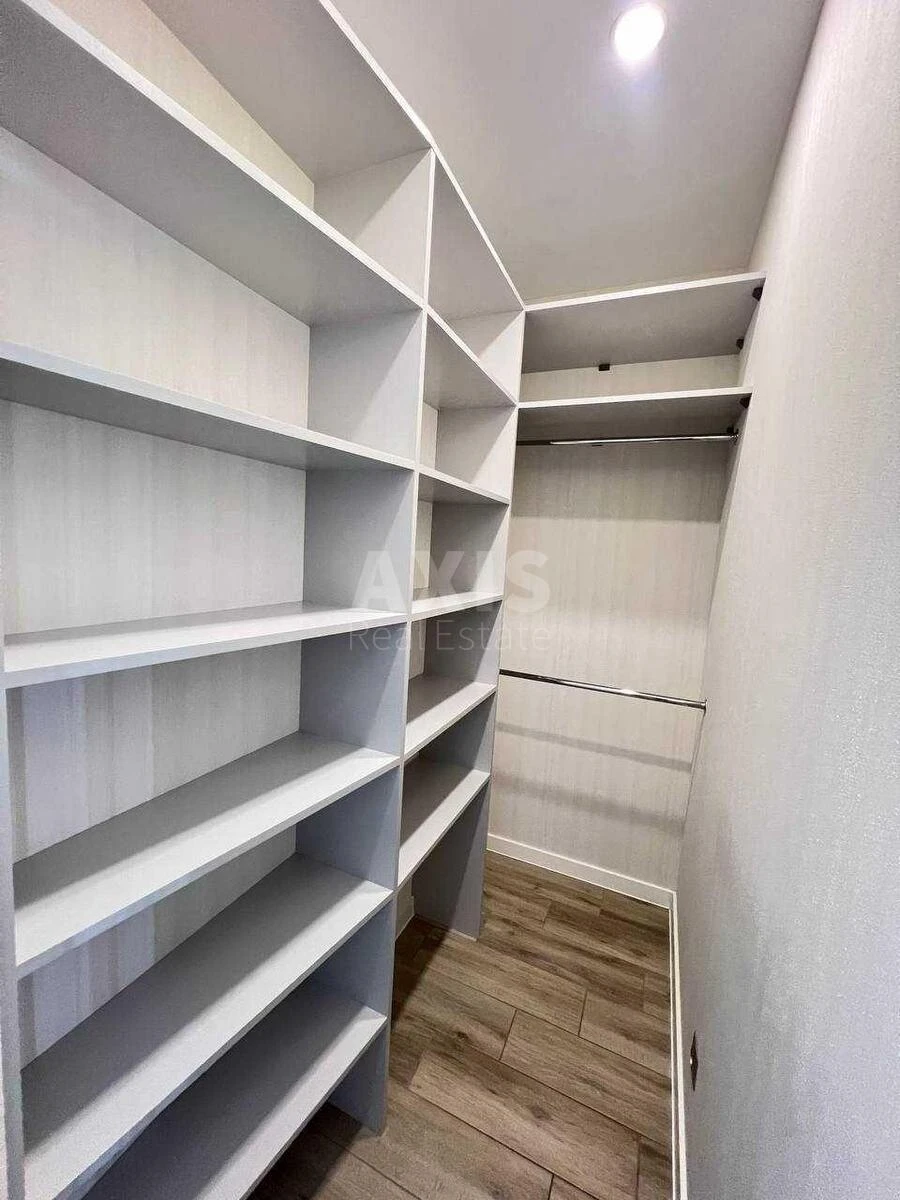 1k apartment pr-t Berestejskij 5Б692787