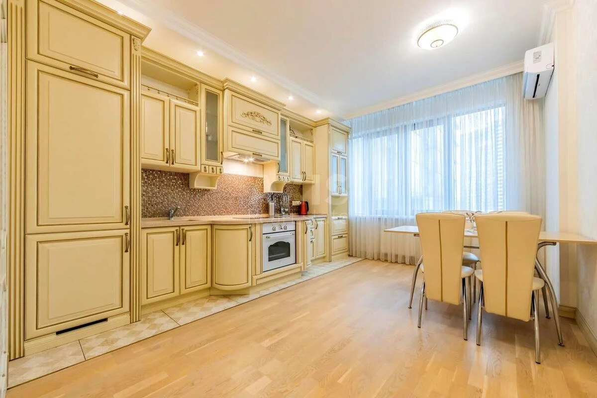 1k apartment nab. Dniprovs'ka 14А689150