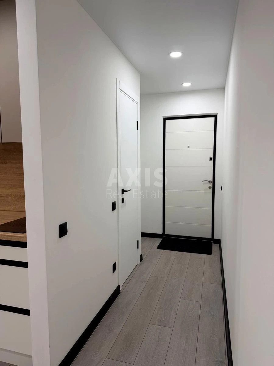 1k apartment pr-t Leonida Kadenyuka 9689406