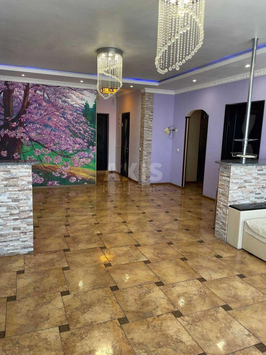 4k apartment vul. Myshugy Oleksandra 12695532