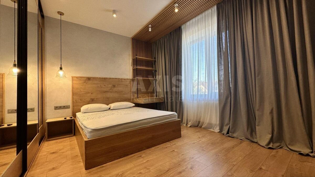 House vul. Vynogradna, 215m2, Kyiv city6919612