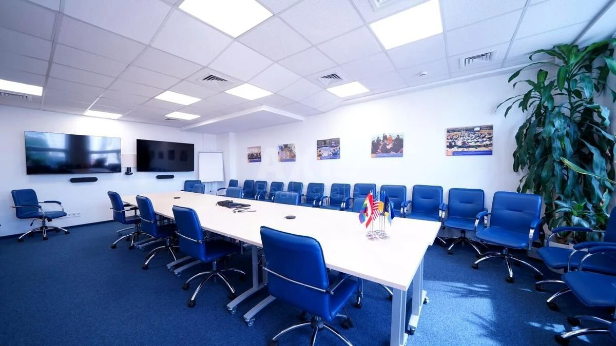 Office vul. Velyka Vasyl'kivs'ka 72, 300m2692675