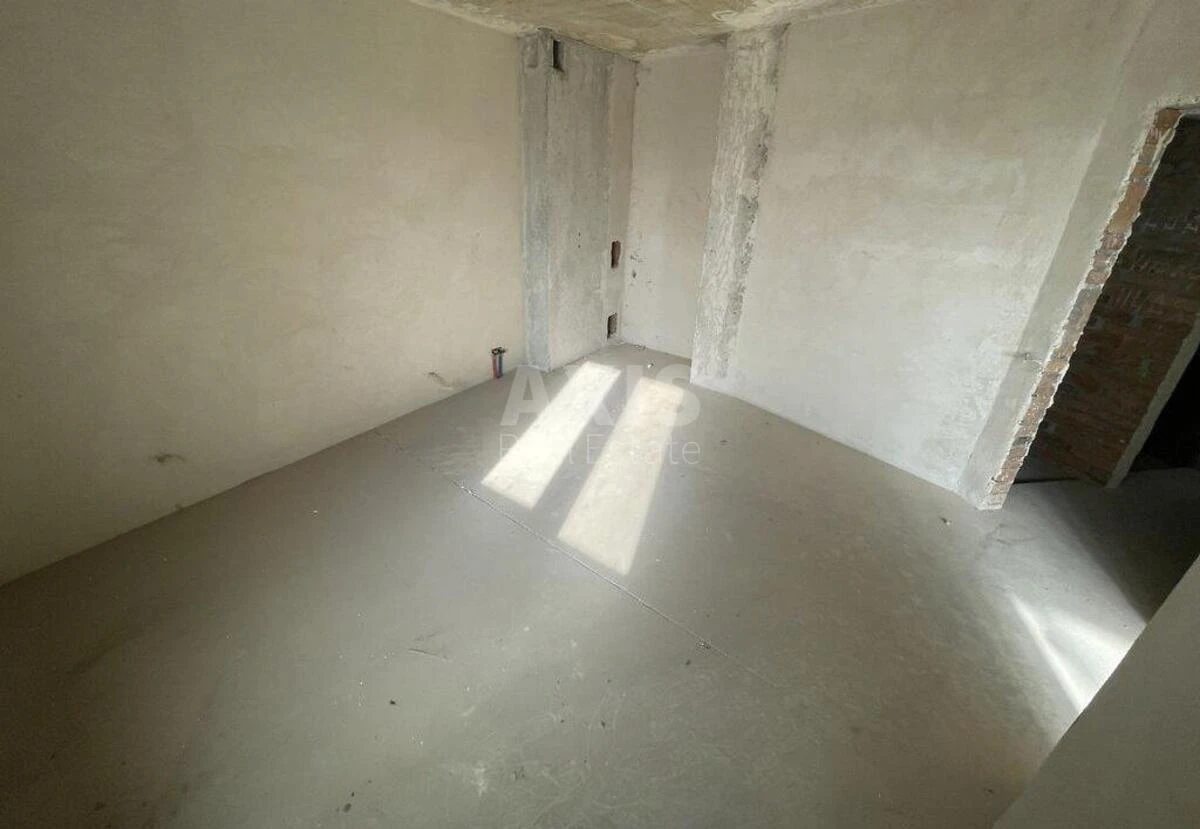 2к квартира ул. Михаила Максимовича 3Г653033