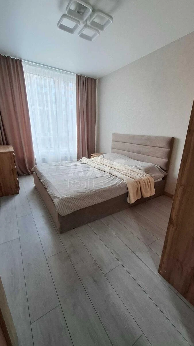 1к квартира ул. Всеволода Змиенко 15/23700772