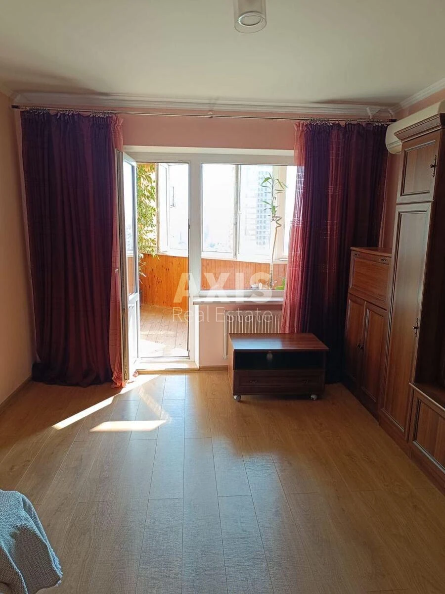 3к квартира ул. Oleksandry Ekster 14699706