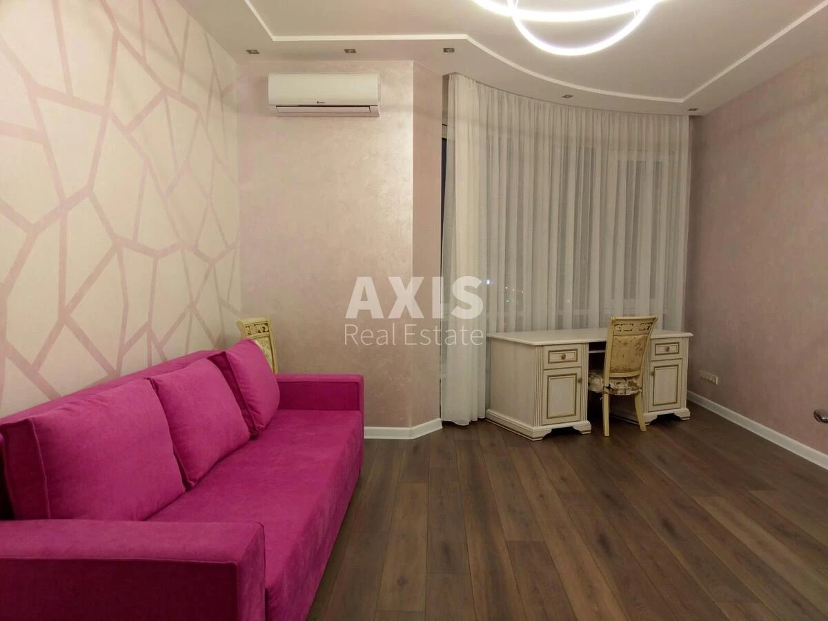 3k apartment vul. Antonovycha 131701659