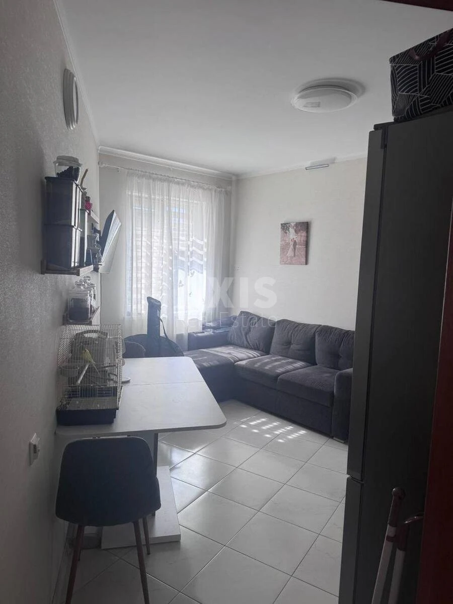 1k apartment vul. Novopol'ova 2711080