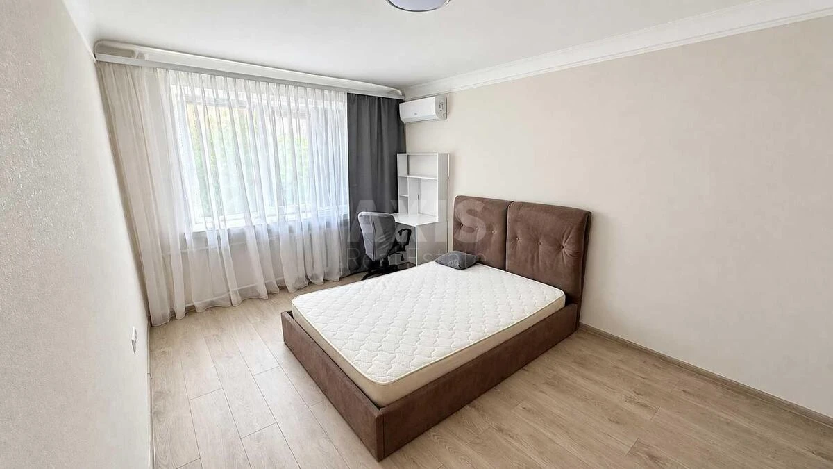 1k apartment vul. Jurkivs'ka 18711172