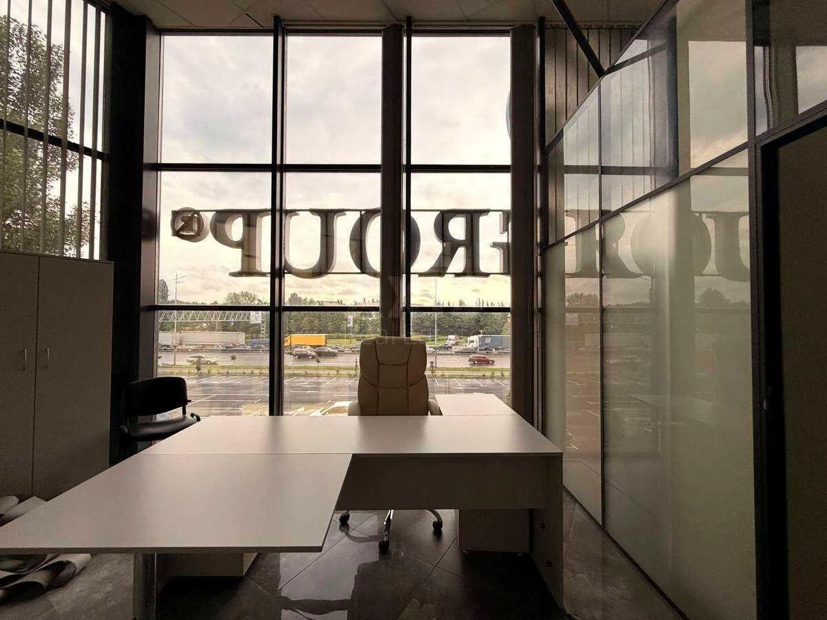 Office pr-t Bazhana Mykoly 17А, 365m27128014