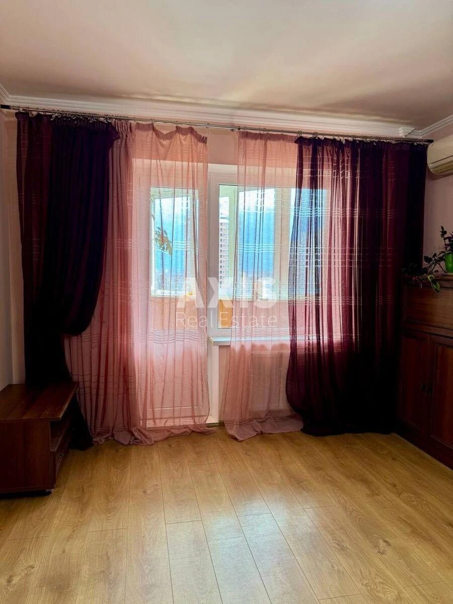 3к квартира ул. Oleksandry Ekster 14699707