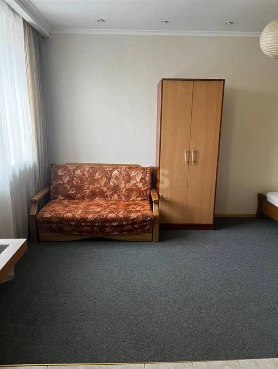 1k apartment pr-t Berestejskij 3686501