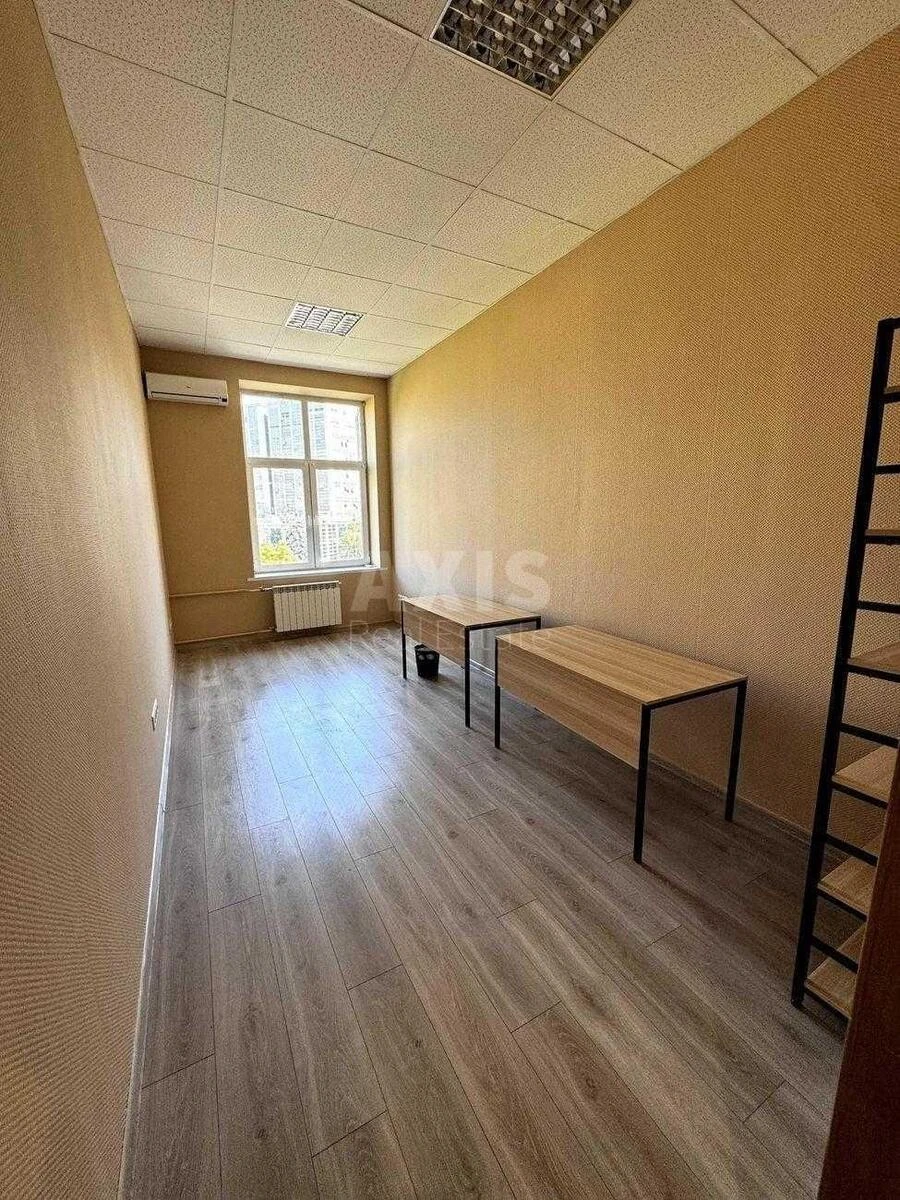 Офис ул. Александра Конисского 82, 280м2700674