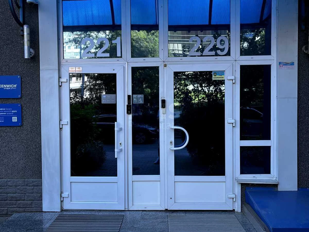 4k apartment vul. Chornovola V'jacheslava 25709649