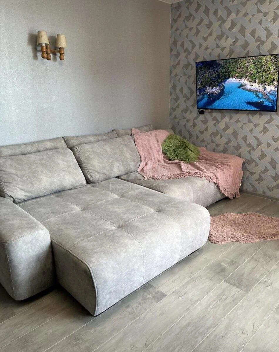 1k apartment pr-t Stepana Bandery 32Д711375