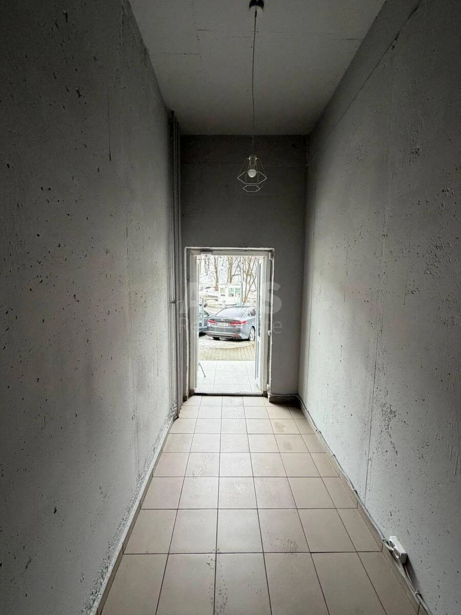 Trade object prov. Lysogirs'kyj 20, 15m27173613