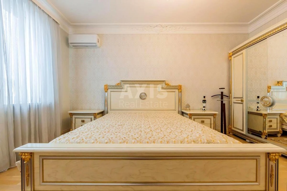 1k apartment nab. Dniprovs'ka 14А689155