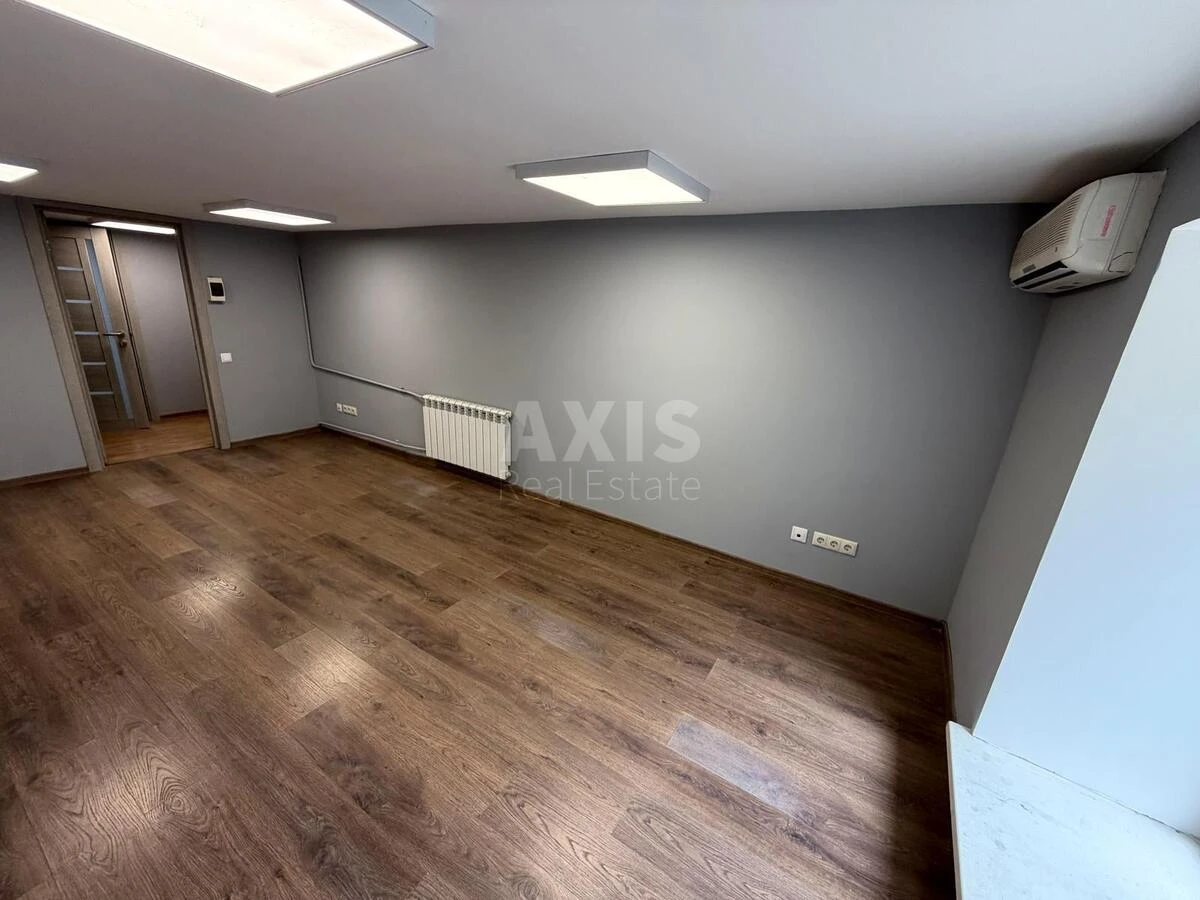Office vul. Evgena Chykalenko 25, 300m2689192