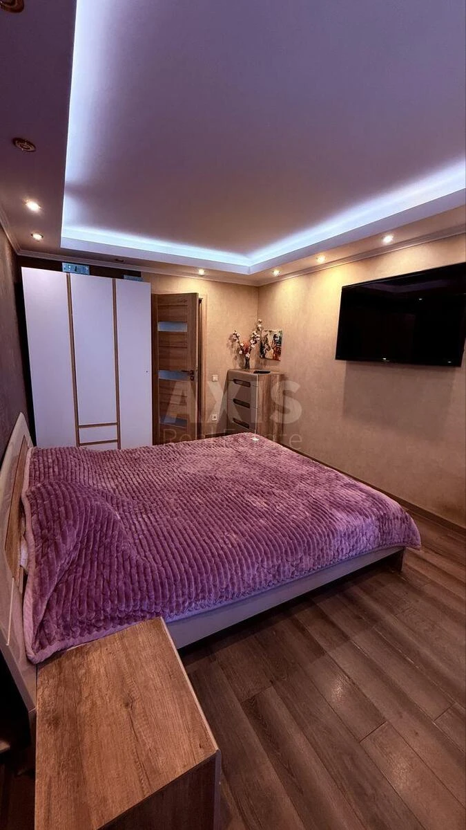 2k apartment pr-t Berestejskij 88/2690604