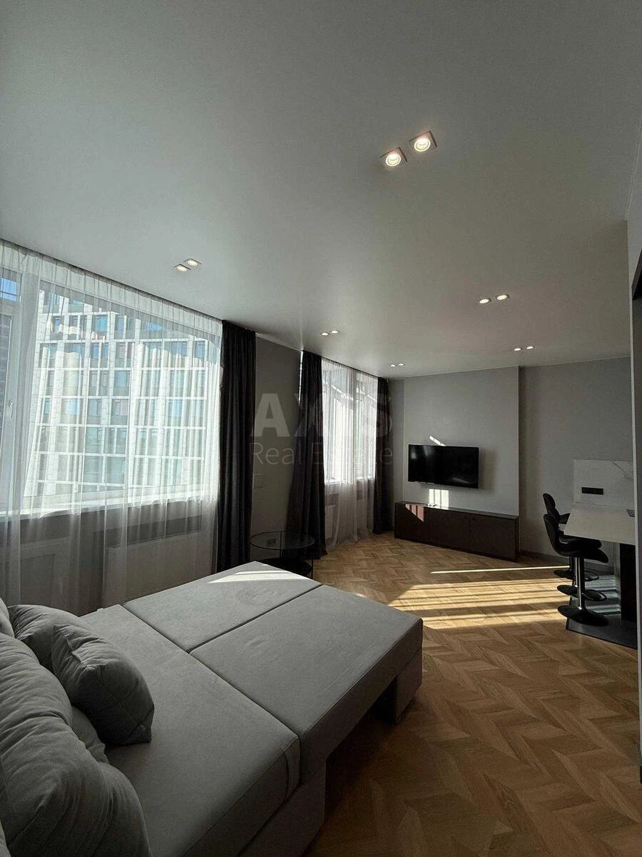 1k apartment pr-t Berestejskij 11Б692791