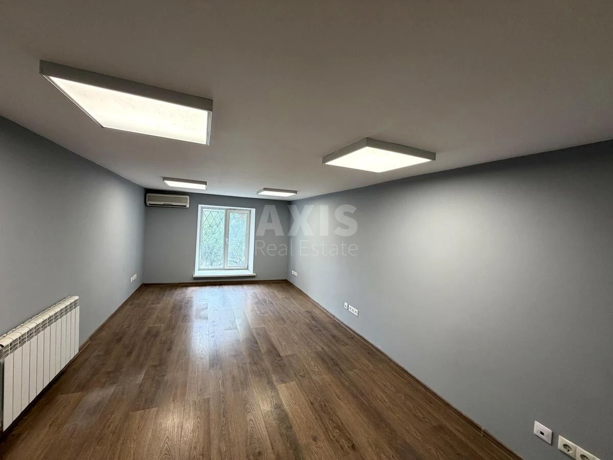 Офис ул. Евгения Чикаленко 25, 300м2689193