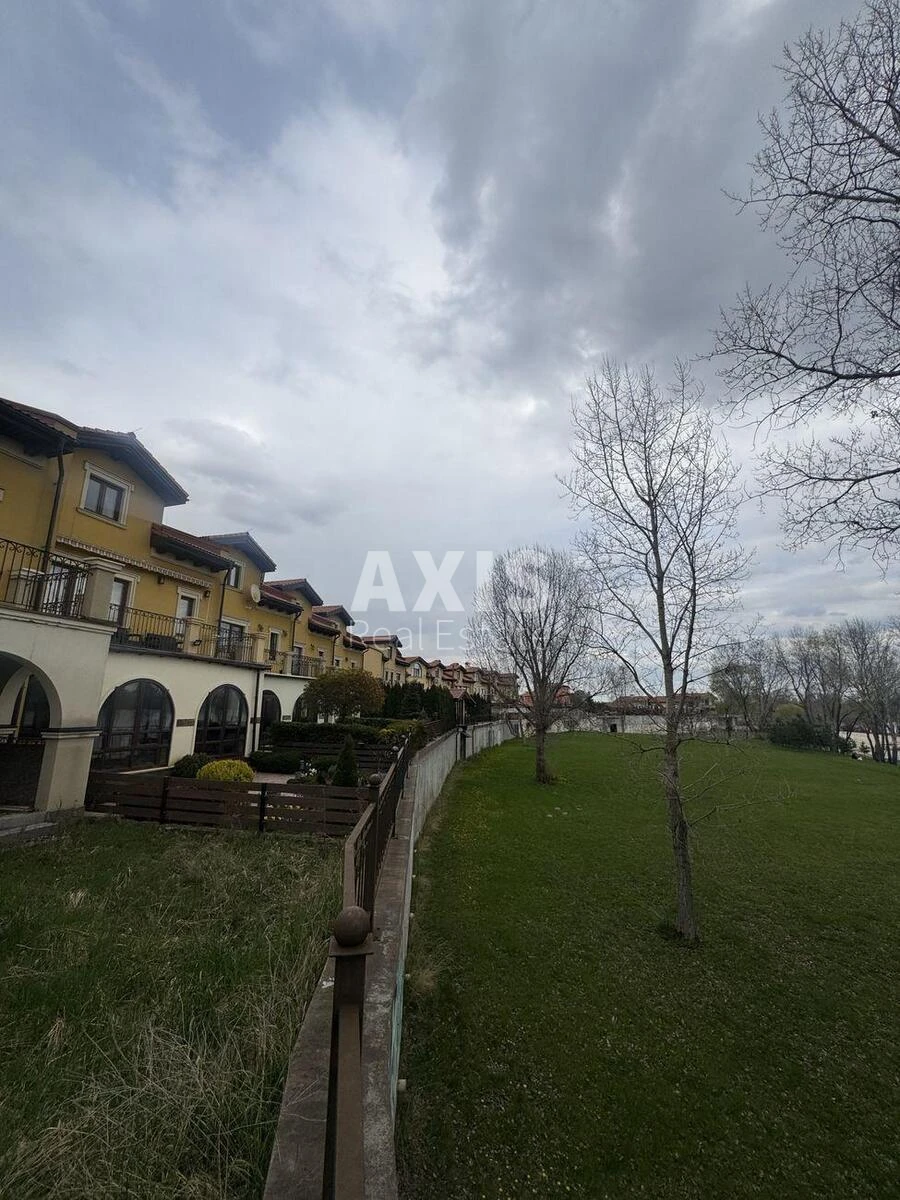 House vul. Red'chyns'ka, 274m2, Kyiv city675102