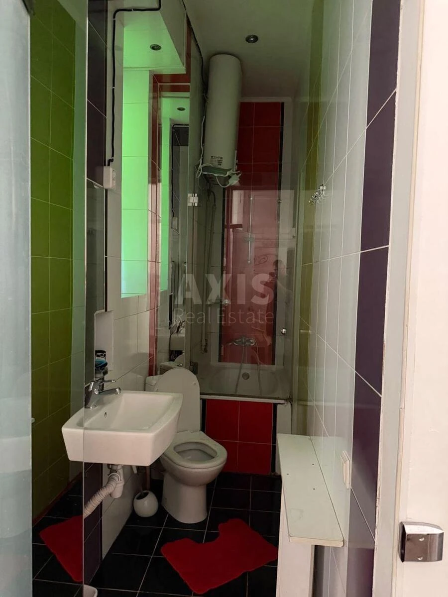 2k apartment vul. Volodymyrs'ka 7718866
