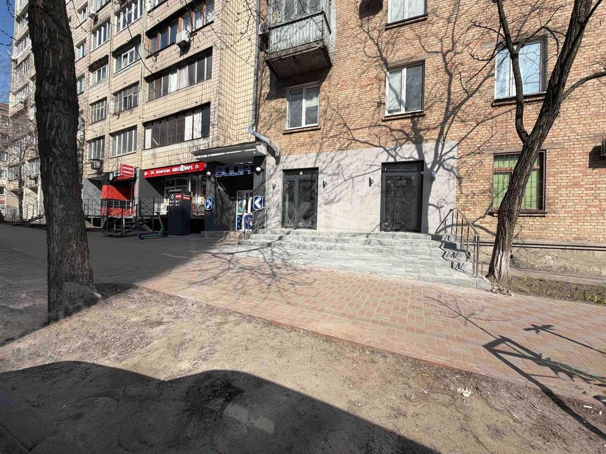 Объект торговли ул. Михаила Бойчука 25, 80м269808