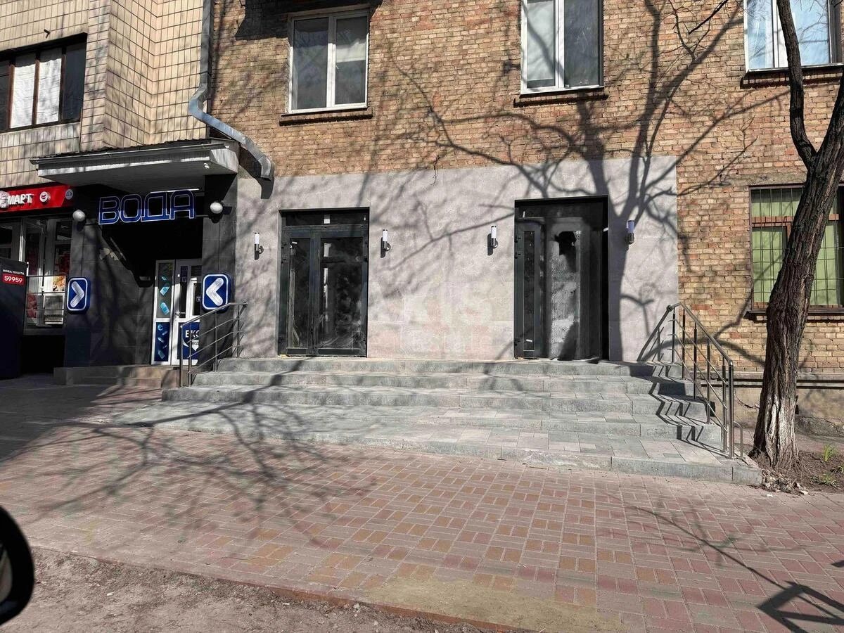 Объект торговли ул. Михаила Бойчука 25, 80м2698080
