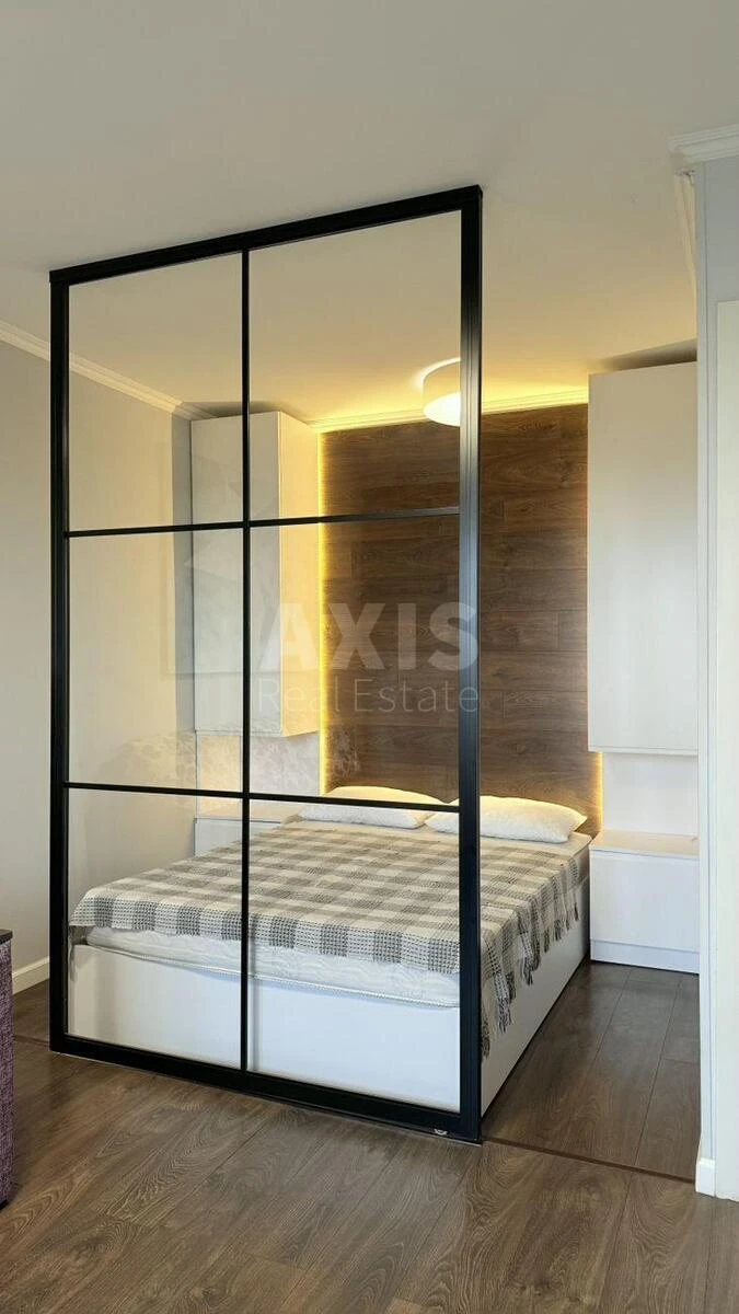 1k apartment vul. Zroshuval'na 3Б695391