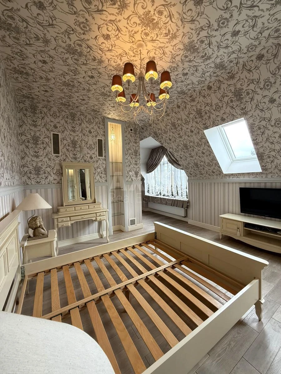 House vul. Sadova 139-a, 600m2, Kyiv city6329418