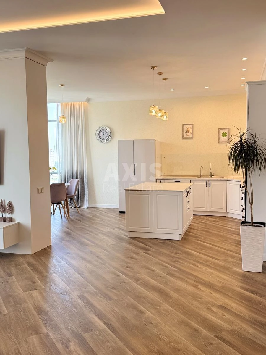 3k apartment vul. Truskavec'ka 10Г6870818
