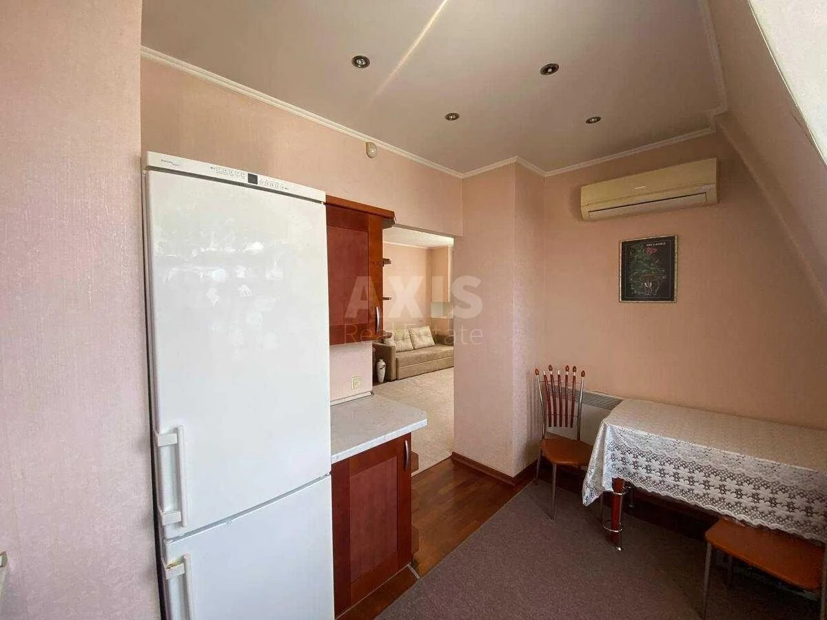 1k apartment vul. Makii'vs'ka 8690842