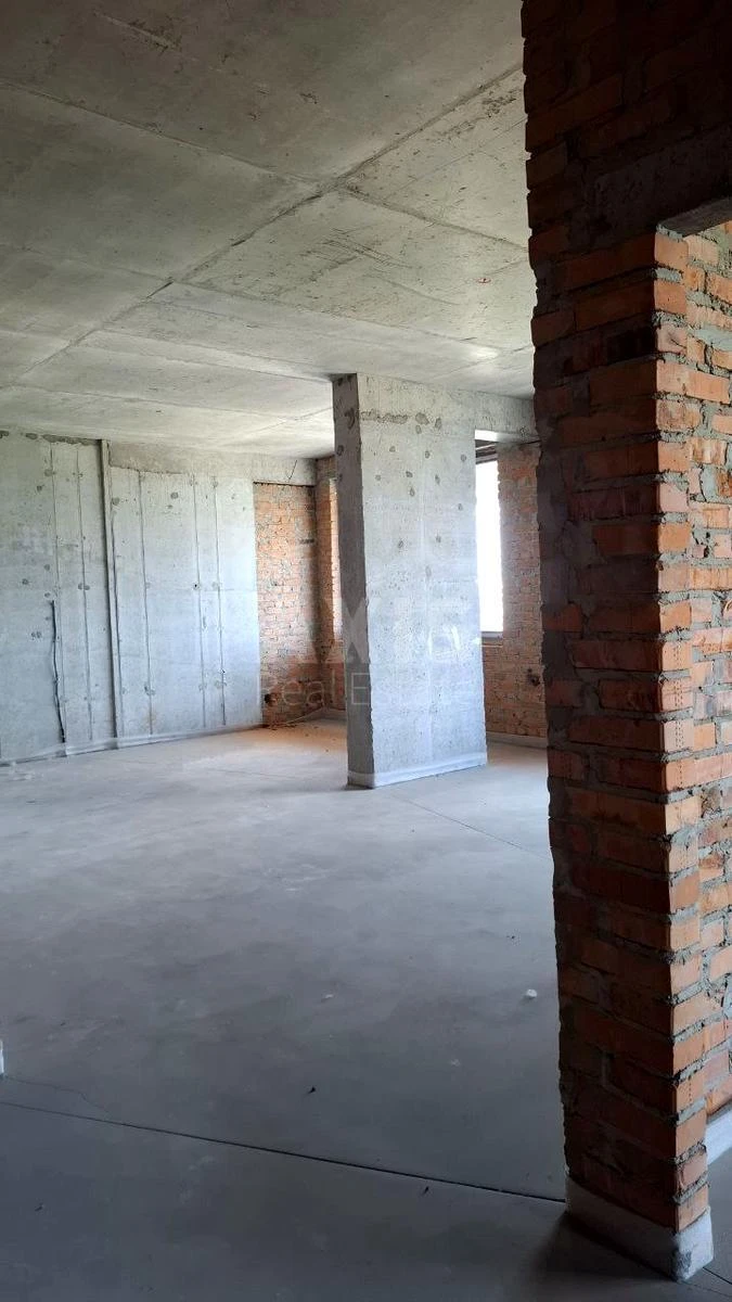 4k apartment vul. Zvirynec'ka 72688894