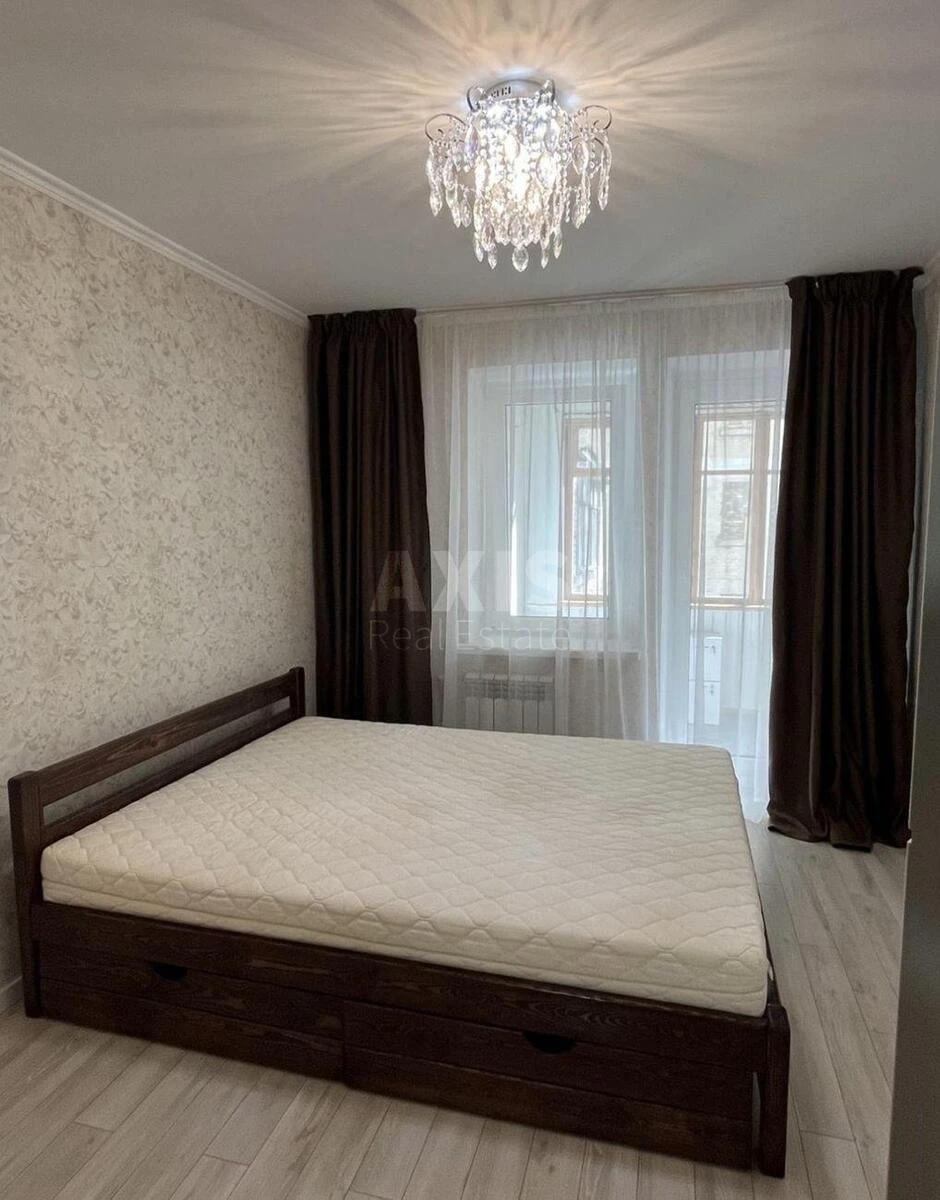3к квартира ул. Межигорская 57698482
