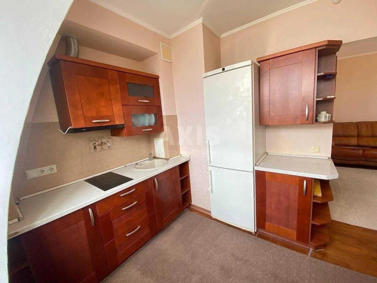 1k apartment vul. Makii'vs'ka 8690840