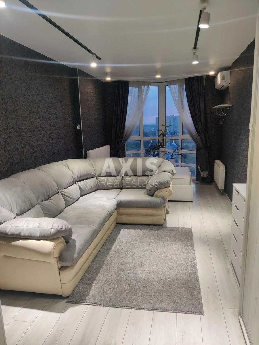 1k apartment pr-t Berestejskij one hundred and nine A542352