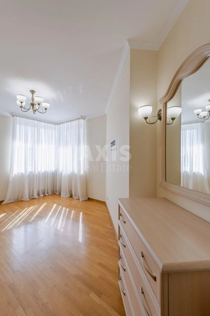 4k apartment vul. Saperno-Slobids'ka 22714056