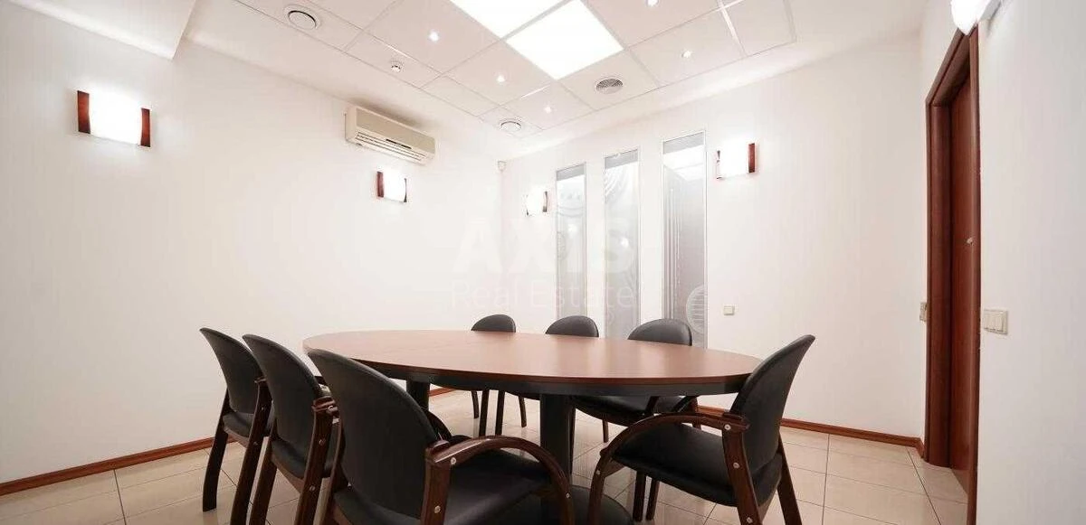 Office vul. Velyka Vasyl'kivs'ka 72, 138m2699505